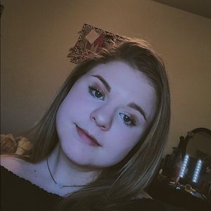 Meet your Posher, Madison